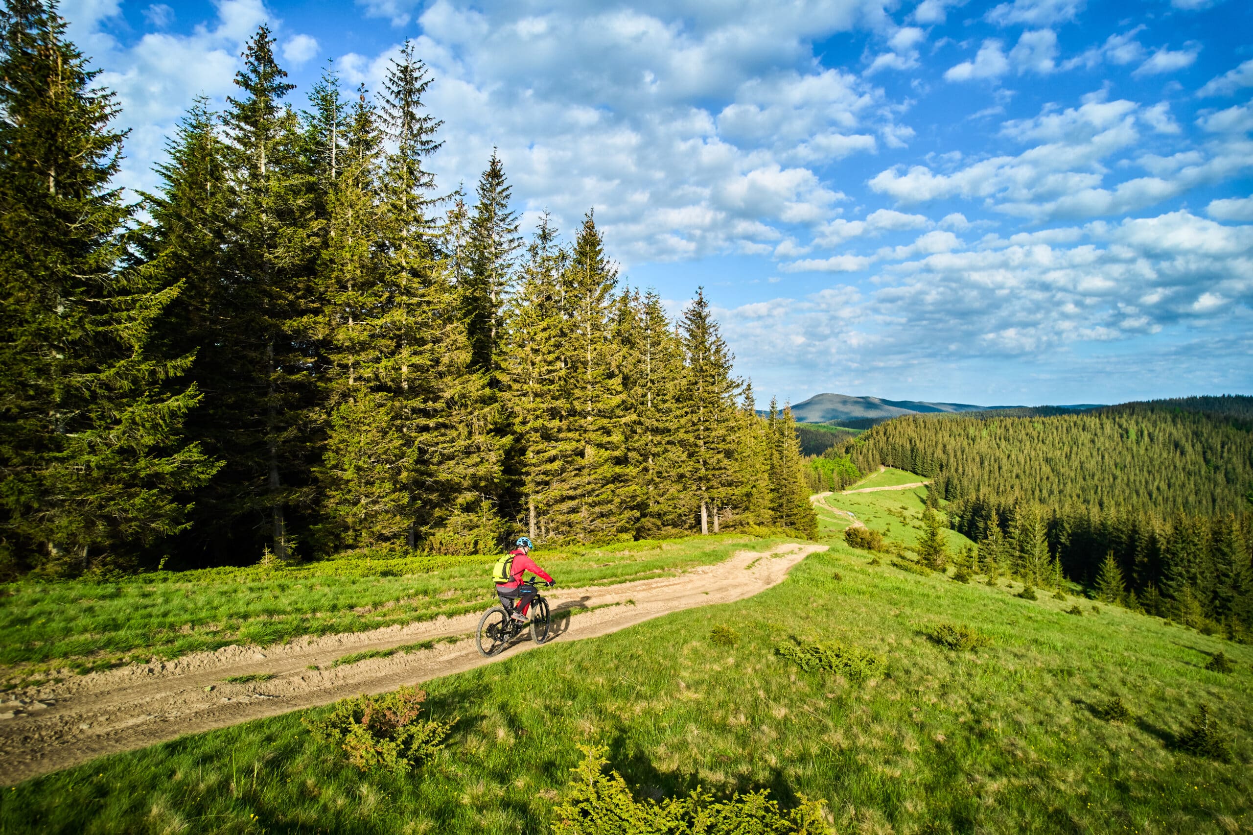 Plein de randonnées pour les cyclistes avec ou sans vélo à assistance mais super pour découvrir les Vosges